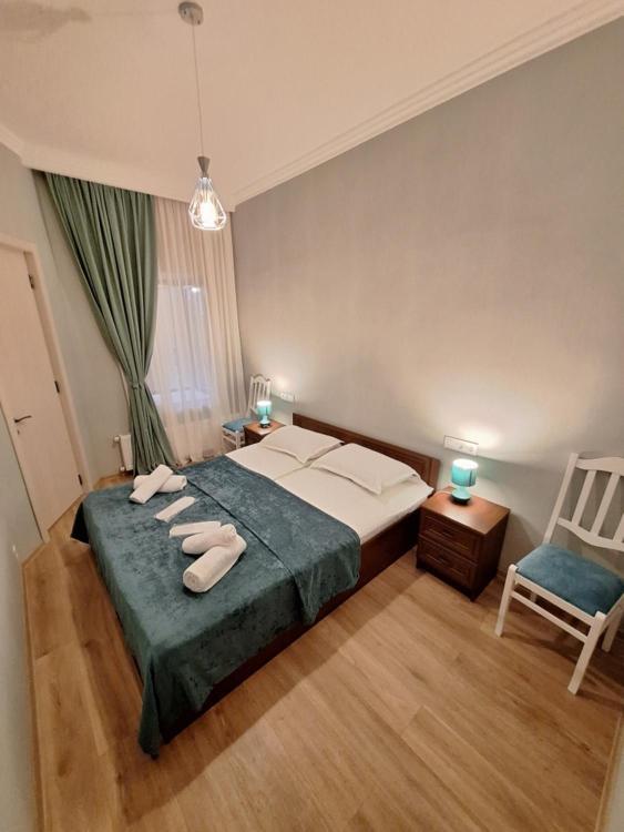 Mery'S Family Apartment Тбілісі Екстер'єр фото
