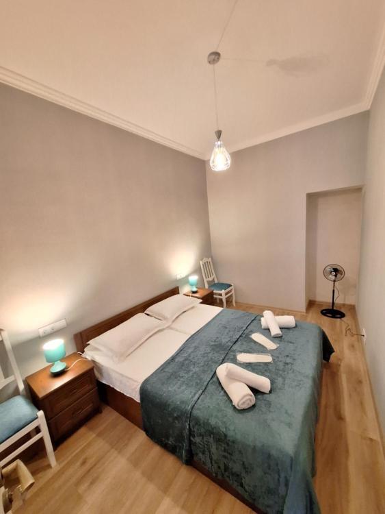 Mery'S Family Apartment Тбілісі Екстер'єр фото